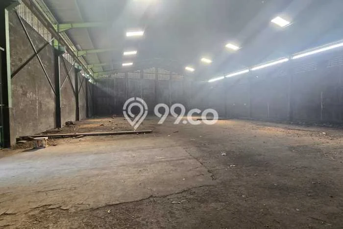 Unit Gudang Disewa Lokasi Karanganyar, Karanganyar Spesifikasi Luas Bangunan 690m2 Unit Gudang Disewa Lokasi Karanganyar, Karanganyar Spesifikasi Luas Bangunan 690m2