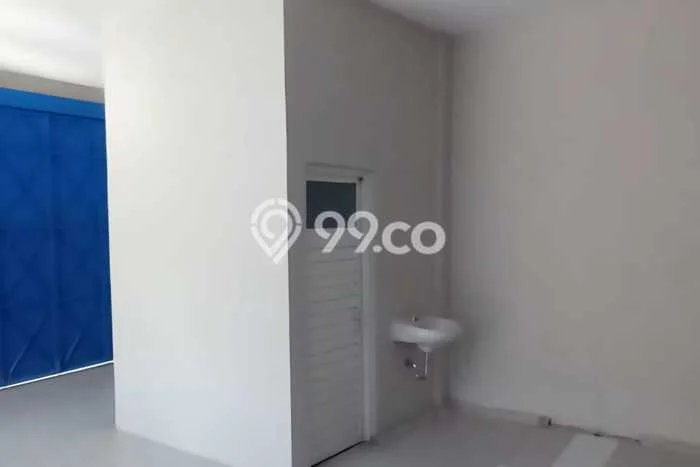 Unit Gudang Disewa Lokasi Colomadu, Solo Spesifikasi Luas Bangunan 600m2 Unit Gudang Disewa Lokasi Colomadu, Solo Spesifikasi Luas Bangunan 600m2