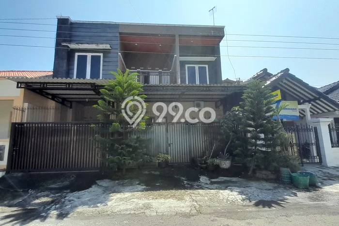 Hunian Cantik Modern Lb 250m2 di Banjarsari, Surakarta Hunian Cantik Modern Lb 250m2 di Banjarsari, Surakarta