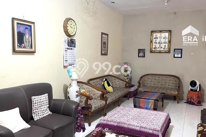 Dijual Cepat Rumah Bagus Siap Huni LB 180m2 di Jaten, Karanganyar Dijual Cepat Rumah Bagus Siap Huni LB 180m2 di Jaten, Karanganyar