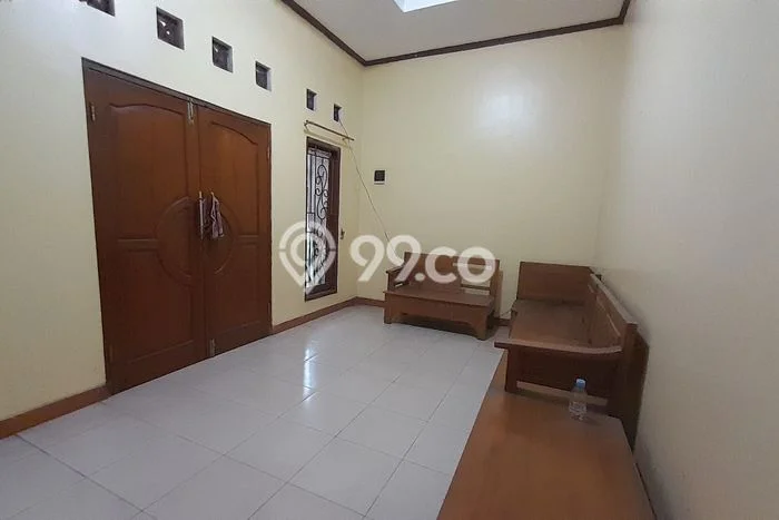 Dijual Cepat Rumah Bagus Siap Huni LB 120m2 di Colomadu, Karanganyar Dijual Cepat Rumah Bagus Siap Huni LB 120m2 di Colomadu, Karanganyar