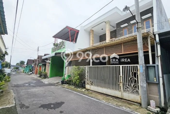 Rumah Luas Asri 4 KT Siap Pakai di Kartosuro Sukoharjo Rumah Luas Asri 4 KT Siap Pakai di Kartosuro Sukoharjo