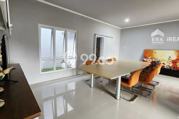 Rumah Strategis Modern Lb 120m2 di Jebres, Surakarta Rumah Strategis Modern Lb 120m2 di Jebres, Surakarta