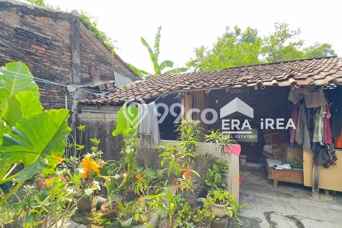 Jual Rumah Murah Meriah Jaten Punya 3 KT & LT 200m2 Jual Rumah Murah Meriah Jaten Punya 3 KT & LT 200m2