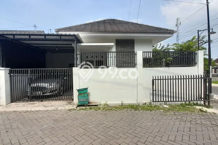 For Sale Hunian Rumah Terawat 3 KT di Solo Baru, Surakarta For Sale Hunian Rumah Terawat 3 KT di Solo Baru, Surakarta