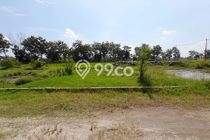 Tanah Strategis Dijual di Tasikmadu Karanganyar 110m2 Tanah Strategis Dijual di Tasikmadu Karanganyar 110m2