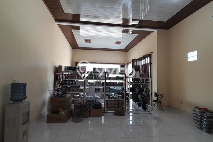 Komersial Dijual di Gondangrejo Karanganyar dengan LB 108m2 Komersial Dijual di Gondangrejo Karanganyar dengan LB 108m2