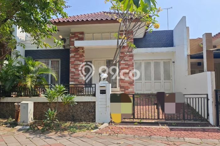 Dijual Rumah Luas Elegan Dengan View Cantik di Candi Golf, Semarang Dijual Rumah Luas Elegan Dengan View Cantik di Candi Golf, Semarang