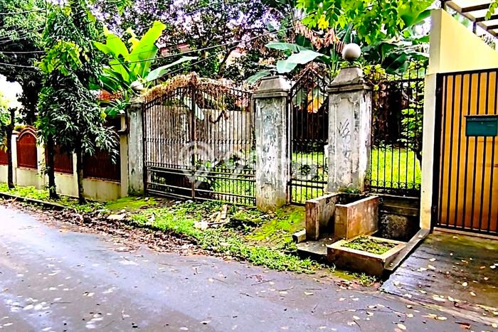 Tanah Dijual di Jakarta Selatan Seluas 220m2 Strategis Tanah Dijual di Jakarta Selatan Seluas 220m2 Strategis