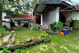 Rumah Elit LB 200m2 Siap Pakai Desain Elegan di Cirendeu, Jakarta Selatan Rumah Elit LB 200m2 Siap Pakai Desain Elegan di Cirendeu, Jakarta Selatan