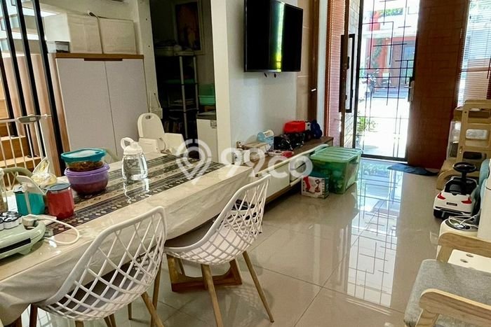 Hunian Nyaman Asri 2 KT Siap Huni di Cirendeu Jakarta Selatan Hunian Nyaman Asri 2 KT Siap Huni di Cirendeu Jakarta Selatan