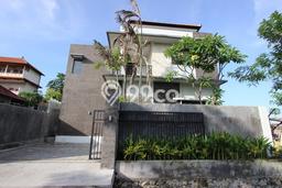 Rumah Strategis Minimalis Lb 135m2 di Denpasar Barat, Denpasar Rumah Strategis Minimalis Lb 135m2 di Denpasar Barat, Denpasar
