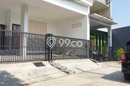 Rumah Elit Modern Tanpa Renovasi di Bintaro Jakarta Selatan Rumah Elit Modern Tanpa Renovasi di Bintaro Jakarta Selatan