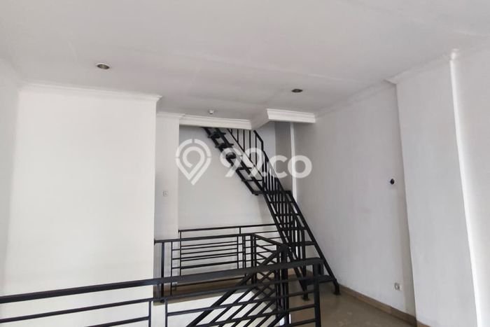 Ruko Dijual di Pancoran Mas LT 83m2, LB 249m2 Solusi Investasi Cerdas Ruko Dijual di Pancoran Mas LT 83m2, LB 249m2 Solusi Investasi Cerdas