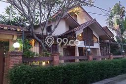 Rumah Luxury Modern Siap Huni di Pangkalan Jati Depok Rumah Luxury Modern Siap Huni di Pangkalan Jati Depok