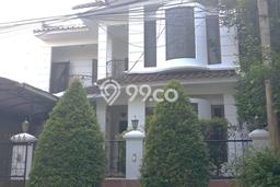 Dijual Rumah Luas Elegan Dengan View Eksklusif di Pondok Indah, Jakarta Selatan Dijual Rumah Luas Elegan Dengan View Eksklusif di Pondok Indah, Jakarta Selatan