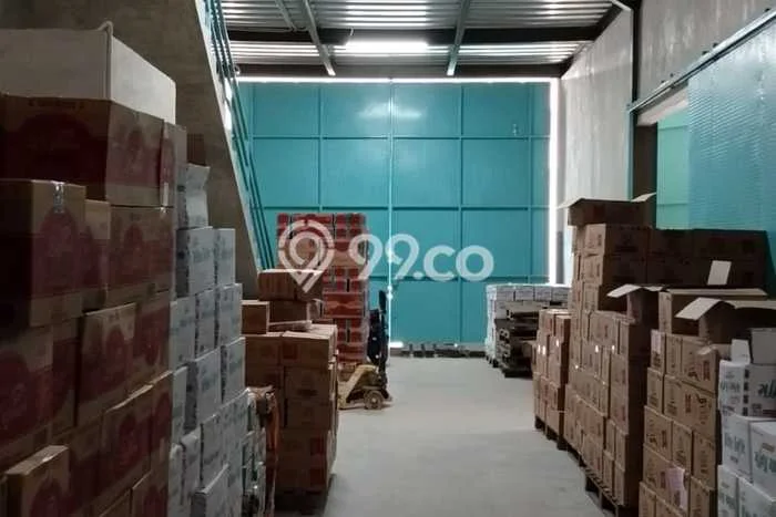 Unit Gudang Paling Strategis di Cengkareng Jakarta Barat dengan LB 250m2 Unit Gudang Paling Strategis di Cengkareng Jakarta Barat dengan LB 250m2