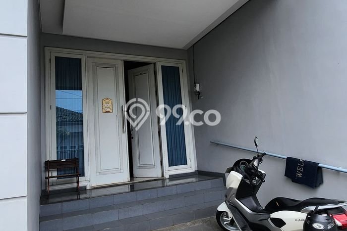 Rumah Elit LB 250m2 Siap Huni Desain Elegan di Tubagus Angke, Jakarta Barat Rumah Elit LB 250m2 Siap Huni Desain Elegan di Tubagus Angke, Jakarta Barat