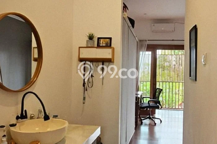 Siap Huni Rumah Mewah 5 Kamar di Banyumanik Dekat ke Mana Pun Siap Huni Rumah Mewah 5 Kamar di Banyumanik Dekat ke Mana Pun