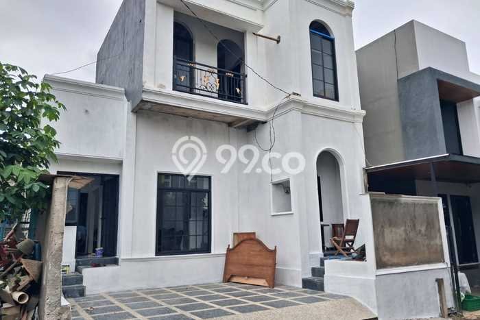 For Sale Rumah 4 Kamar Lokasi Ideal Bagus dan Strategis di Banyumanik For Sale Rumah 4 Kamar Lokasi Ideal Bagus dan Strategis di Banyumanik