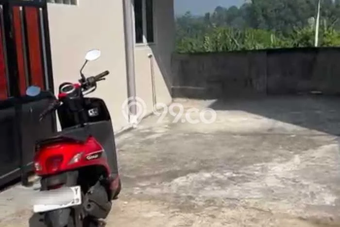 Rumah Sederhana Dijual Lokasi Banyumanik 3 Kamar dengan LT 72m2 Rumah Sederhana Dijual Lokasi Banyumanik 3 Kamar dengan LT 72m2