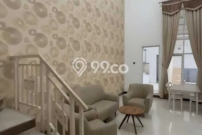 Rumah Luas Asri 4 KT Siap Pakai di Manyaran Semarang Rumah Luas Asri 4 KT Siap Pakai di Manyaran Semarang