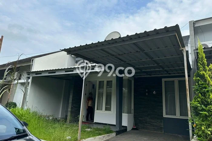 Disewakan Rumah Konsep Modern di Banyumanik Semarang dengan 3 Kamar Disewakan Rumah Konsep Modern di Banyumanik Semarang dengan 3 Kamar