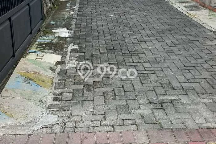 Rumah Strategis Minimalis Lb 99m2 di Banyumanik, Semarang Rumah Strategis Minimalis Lb 99m2 di Banyumanik, Semarang