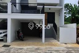 Rumah Modern Cantik 3 KT Bisa Langsung Pindah di Banyumanik Rumah Modern Cantik 3 KT Bisa Langsung Pindah di Banyumanik