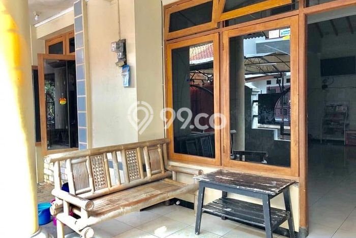 Unit Kost Dijual di Tembalang dengan 20 Kamar Tidur & Luas Bangunan 450m2 Unit Kost Dijual di Tembalang dengan 20 Kamar Tidur & Luas Bangunan 450m2