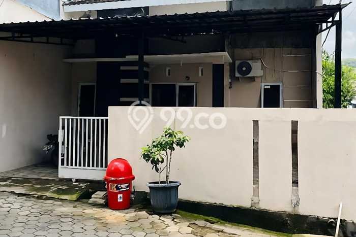 Jual Rumah Strategis Bagus Punya 3 KT di Tembalang Semarang SHM Jual Rumah Strategis Bagus Punya 3 KT di Tembalang Semarang SHM