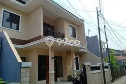 Rumah Eksklusif Siap Huni LT 135m2 di Tebet, Jakarta Selatan Rumah Eksklusif Siap Huni LT 135m2 di Tebet, Jakarta Selatan