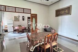 Ready to Use! Luxury House LT 880m2 Desain Elegan di Rawamangun Ready to Use! Luxury House LT 880m2 Desain Elegan di Rawamangun