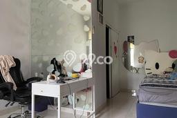 Siap Huni Rumah Mewah 5 Kamar di Cengkareng Dekat ke Mana Saja Siap Huni Rumah Mewah 5 Kamar di Cengkareng Dekat ke Mana Saja