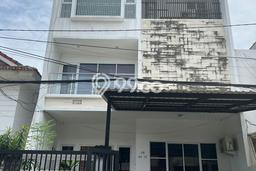 Hunian Eksklusif Siap Huni LT 180m2 di Kelapa Gading, Jakarta Utara Hunian Eksklusif Siap Huni LT 180m2 di Kelapa Gading, Jakarta Utara