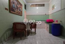 Dijual Kost di Kawasan Pesanggrahan, Jakarta Selatan, Spesifikasi 10 KT, 6 KM, 200m2 Dijual Kost di Kawasan Pesanggrahan, Jakarta Selatan, Spesifikasi 10 KT, 6 KM, 200m2