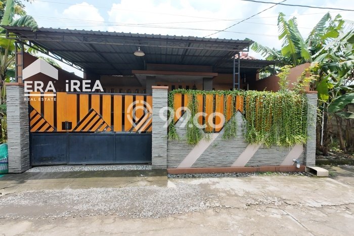 Jual Rumah Favorit Siap Huni LB 160m2 di Colomadu, Karanganyar Jual Rumah Favorit Siap Huni LB 160m2 di Colomadu, Karanganyar