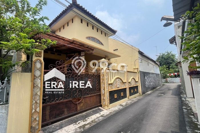 For Sale Rumah 3 Kamar Lokasi Strategis Bagus dan Strategis di Grogol For Sale Rumah 3 Kamar Lokasi Strategis Bagus dan Strategis di Grogol