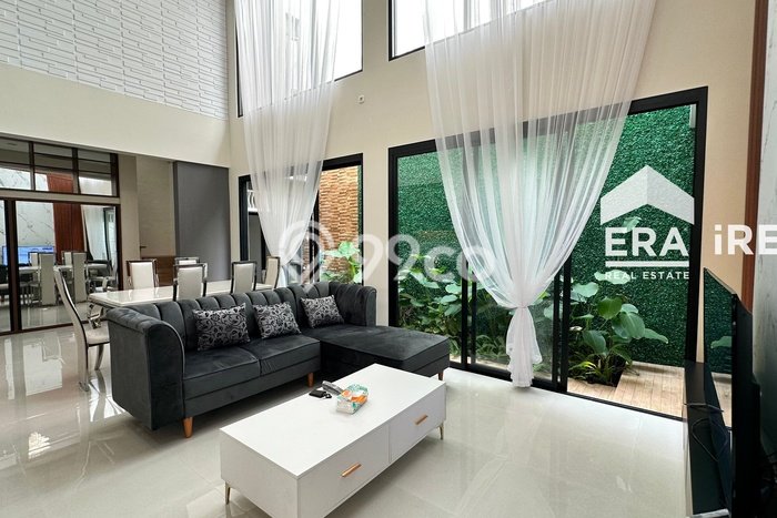 Rumah Modern Minimalis 4 KT Bisa Langsung Pindah di Colomadu Rumah Modern Minimalis 4 KT Bisa Langsung Pindah di Colomadu