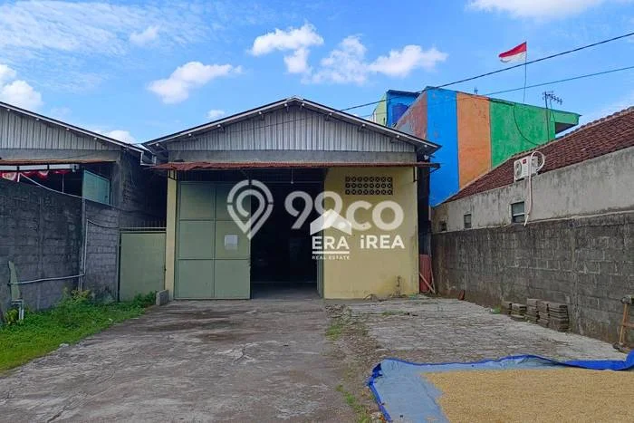 Gudang di Mlati, Luas 350m², For Rent, Kawasan Bisnis, Siap Pakai Gudang di Mlati, Luas 350m², For Rent, Kawasan Bisnis, Siap Pakai