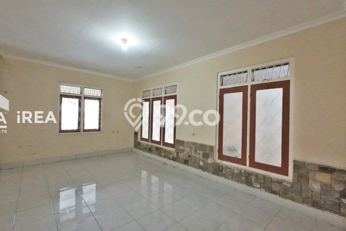 Rumah Eksklusif Siap Huni LT 963m2 di Laweyan, Solo Rumah Eksklusif Siap Huni LT 963m2 di Laweyan, Solo