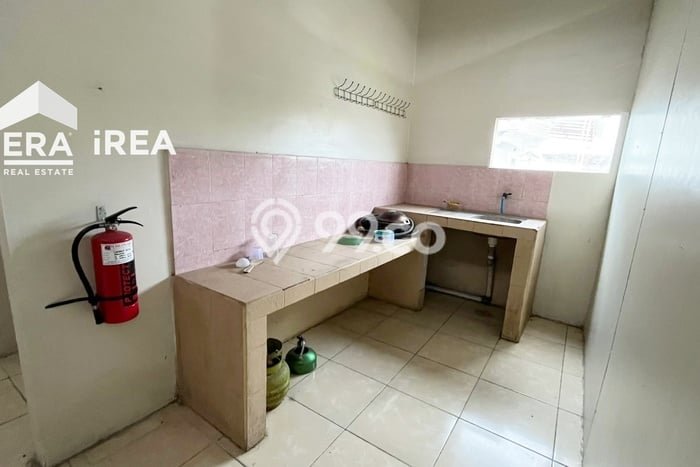 Investasi Kost di Jebres Spesifikasi 24 KT & 18 KM Investasi Kost di Jebres Spesifikasi 24 KT & 18 KM