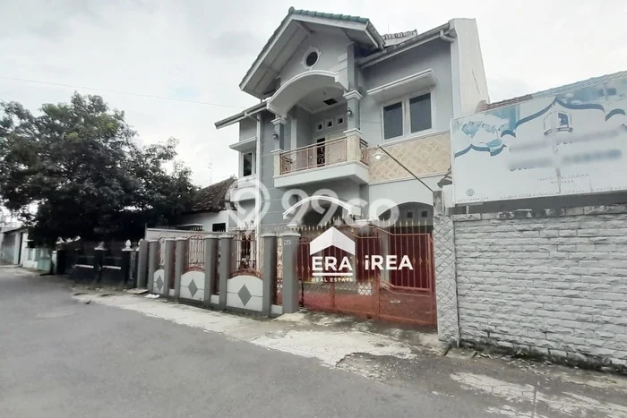 Rumah Luxury Modern Tanpa Renovasi di Sleman Yogyakarta Rumah Luxury Modern Tanpa Renovasi di Sleman Yogyakarta