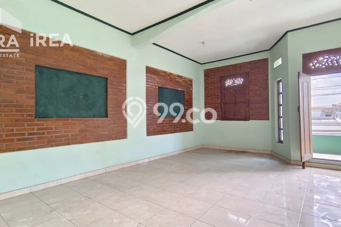 Ruko For Rent Kawasan , Luas 250m2m², Lokasi Premium, Ready Operasi Ruko For Rent Kawasan , Luas 250m2m², Lokasi Premium, Ready Operasi