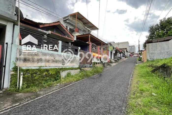 Kavling Tanah di Jebres Dijual Luas 132m2 Legalitas SHM Kavling Tanah di Jebres Dijual Luas 132m2 Legalitas SHM