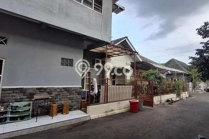 Rumah Strategis Modern Lb 250m2 di Depok, Sleman Rumah Strategis Modern Lb 250m2 di Depok, Sleman