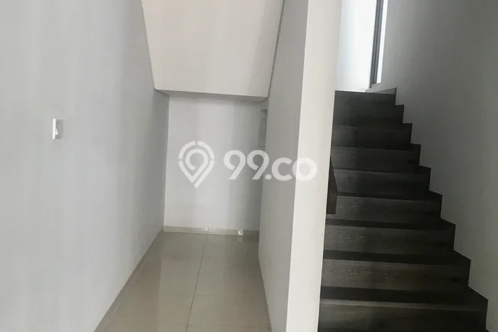 Disewakan Rumah Harga Terjangkau di Lebak Bulus Jakarta Selatan dengan 3 Kamar Tidur Disewakan Rumah Harga Terjangkau di Lebak Bulus Jakarta Selatan dengan 3 Kamar Tidur
