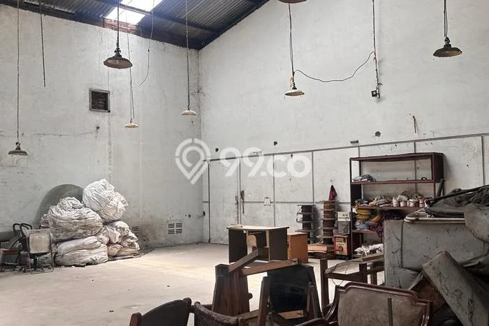 Gudang Dijual di Bandung LT 2387m2 & LB 900m2 Lokasi Terbaik! Gudang Dijual di Bandung LT 2387m2 & LB 900m2 Lokasi Terbaik!