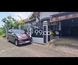 Rumah Disewakan Makassar LT 300m2 LB 250m2 Kawasan Paccerakang Rumah Disewakan Makassar LT 300m2 LB 250m2 Kawasan Paccerakang