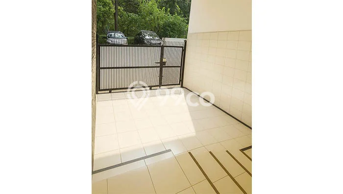 Rumah Strategis Modern Lb 0m2 di Kelapa Gading, Jakarta Utara Rumah Strategis Modern Lb 0m2 di Kelapa Gading, Jakarta Utara